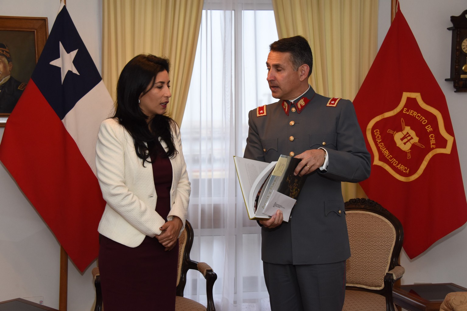EJÉRCITO SALUDO.JPG